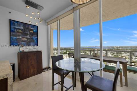 7330 Ocean Ter 2604, Miami Beach FL - photo 7 of 37