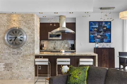 7330 Ocean Ter 2604, Miami Beach FL - photo 9 of 37