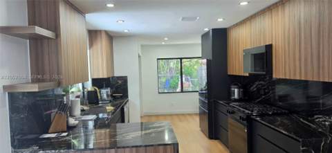11550 SW 119th Place Rd, Miami FL - photo 10 of 29