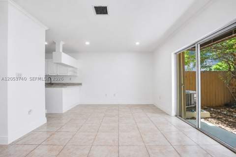 7711 SW 94th Ter, Miami FL - photo 7 of 38
