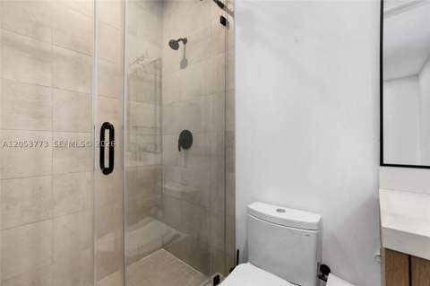 7541 NW 100th Ave, Doral FL - photo 16 of 68