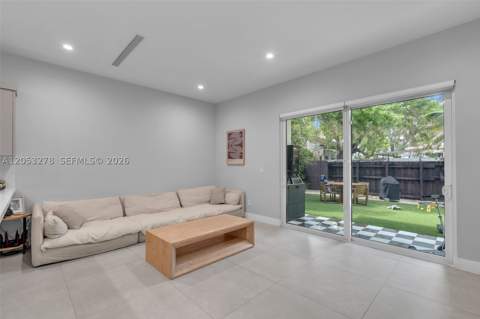 3769 SW 27th Ln 3769, Miami FL - photo 15 of 52