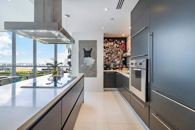2 bedroom Condominium at 1100 Biscayne Blvd 1501, Marquis Condo, Miami — photo 4