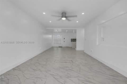 2225 NE 123rd St 102, North Miami FL - photo 7 of 34