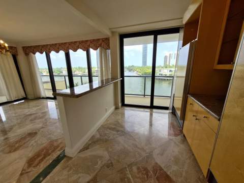 19667 Turnberry Way 4J, Aventura FL - photo 19 of 54