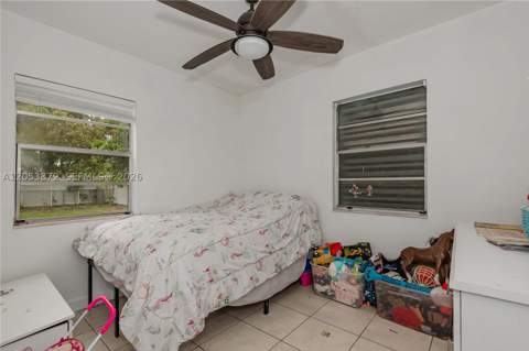 681 NE 1st Pl, Hialeah FL - photo 20 of 27