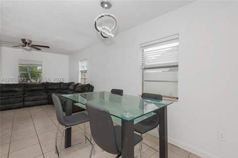 681 NE 1st Pl, Hialeah FL - photo 8 of 27