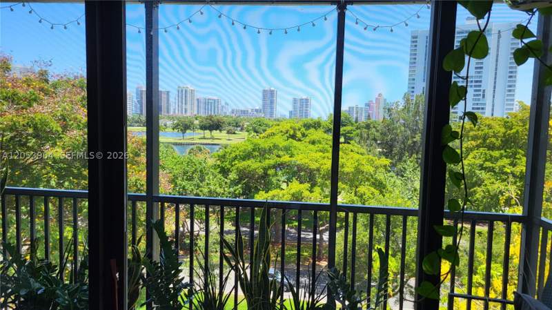 1 bedroom Condominium at 3475 N Country Club Dr 603, Ensenada Condo Bldg E-Ii, Aventura — photo 2