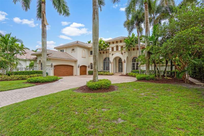 6 bedroom SingleFamilyResidence at 343 Merlin Way, Enclave, Plantation — photo 2