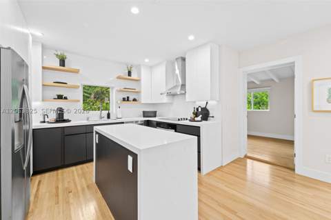 829 Granada Groves Ct, Coral Gables FL - photo 10 of 23