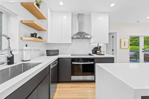829 Granada Groves Ct, Coral Gables FL - photo 11 of 23