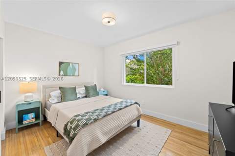 829 Granada Groves Ct, Coral Gables FL - photo 13 of 23