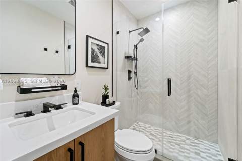 829 Granada Groves Ct, Coral Gables FL - photo 15 of 23