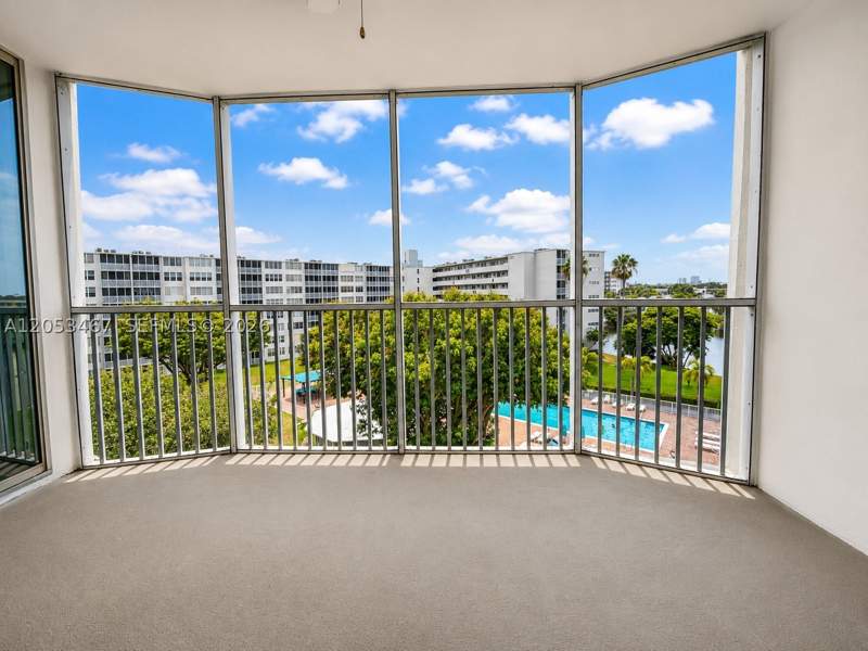 2 bedroom Condominium at 1750 NE 191st St 605-1, Jade Winds Group-Daisy GA, Miami — photo 5