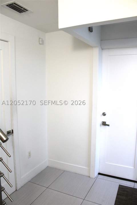 9151 NW 33rd St, Doral FL - photo 7 of 24