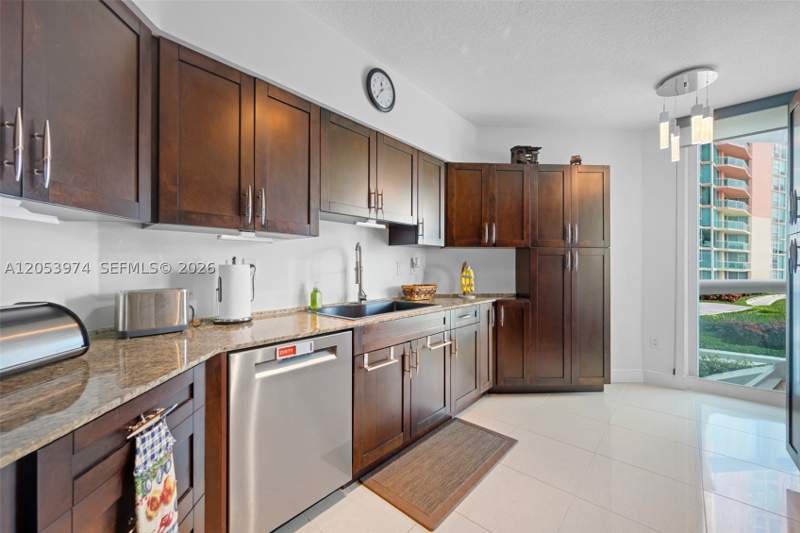 2 bedroom Condominium at 3370 Hidden Bay Dr 507, 100 Hidden Bay Condo, Aventura — photo 5