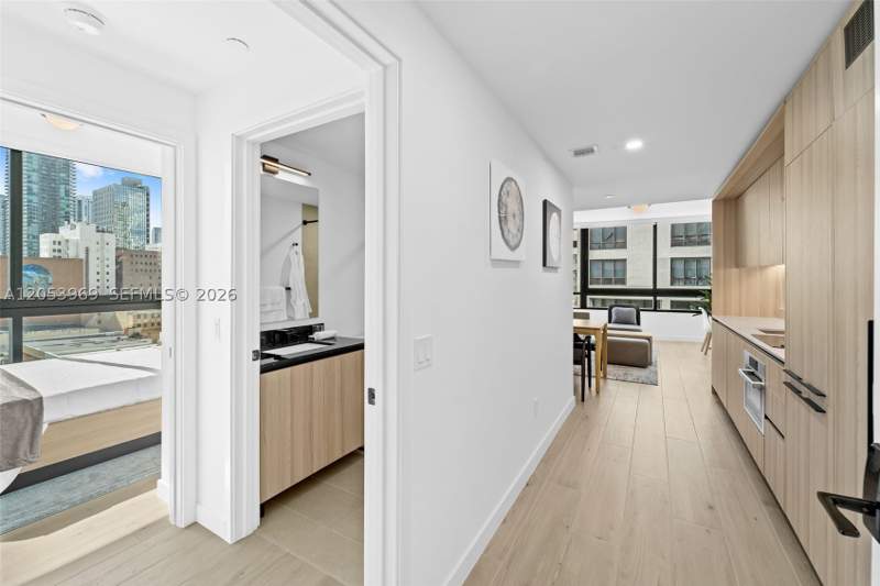 2 bedroom Condominium at 225 N Miami Ave 912, District 225, Miami — photo 3