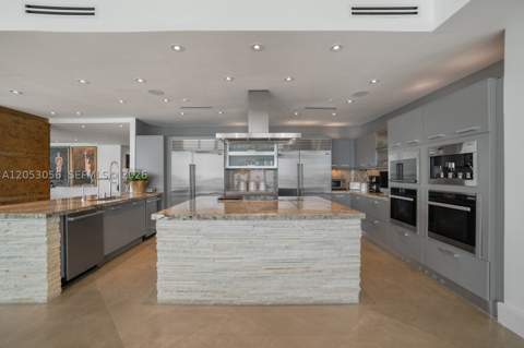 100 S Pointe Dr 2905, Miami Beach FL - photo 16 of 39