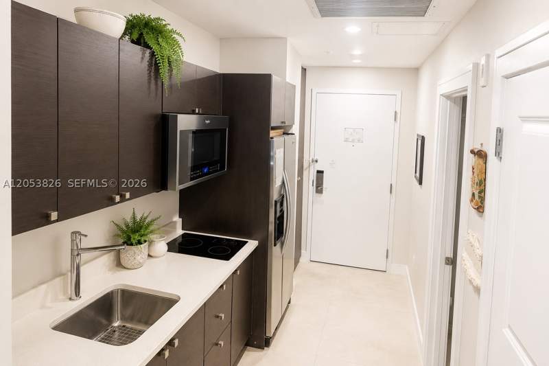 1 bedroom HotelMotel at 5300 NW 87th Ave 915, The Blue A Resort Hotel C, Doral — photo 4