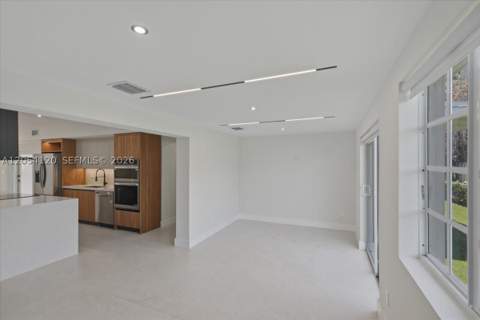 323 NW 104th Ter, Miami FL - photo 20 of 51