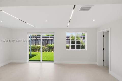 323 NW 104th Ter, Miami FL - photo 21 of 51
