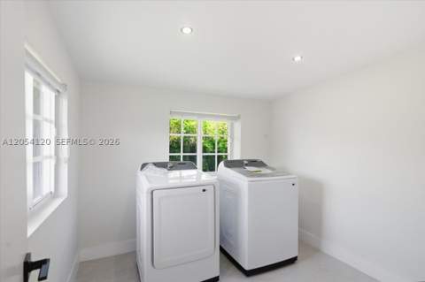 323 NW 104th Ter, Miami FL - photo 7 of 51