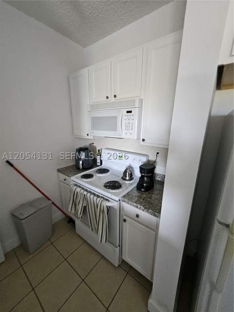 6001 SW 70th St 655, South Miami FL - photo 6 of 13