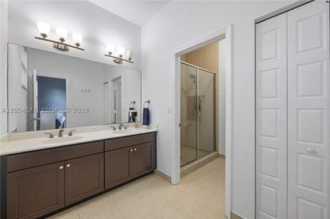 658 NE 193rd Ter, Miami FL - photo 11 of 21