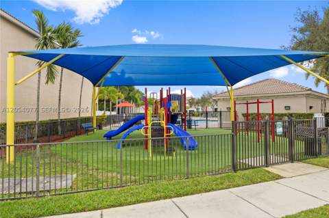 658 NE 193rd Ter, Miami FL - photo 16 of 21