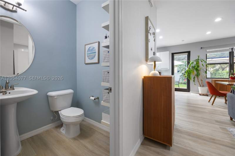 3 bedroom SingleFamilyResidence at 658 NE 193rd Ter, Champion Lakes, Miami — photo 5