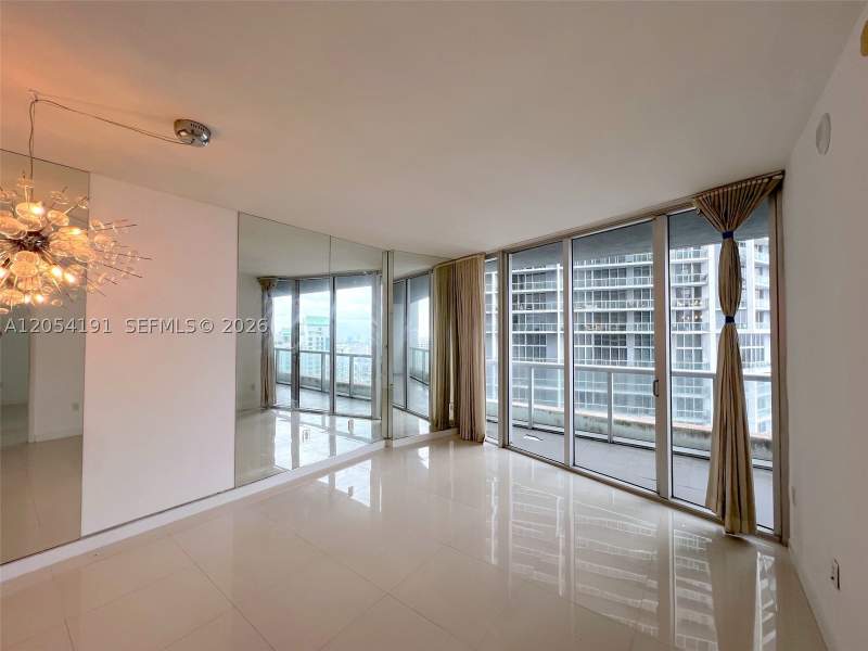 1 bedroom Condominium at 495 Brickell Av 4208, Icon Brickell, Miami — photo 4