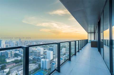 20 NE 11th St 6003, Miami FL - photo 7 of 8