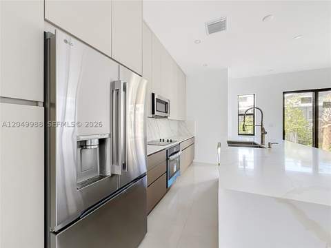 3730 SW 28th St, Miami FL - photo 8 of 48