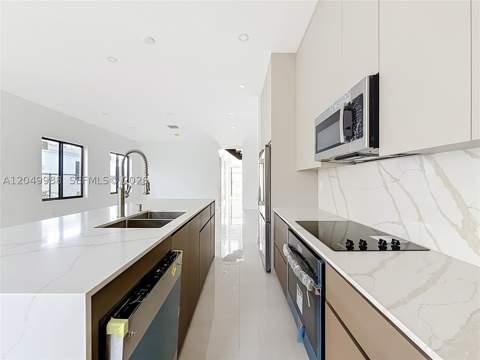 3730 SW 28th St, Miami FL - photo 9 of 48