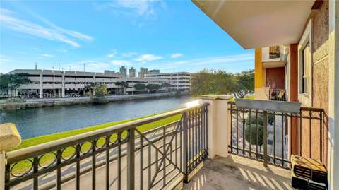 8390 SW 72 106, Miami FL - photo 11 of 20