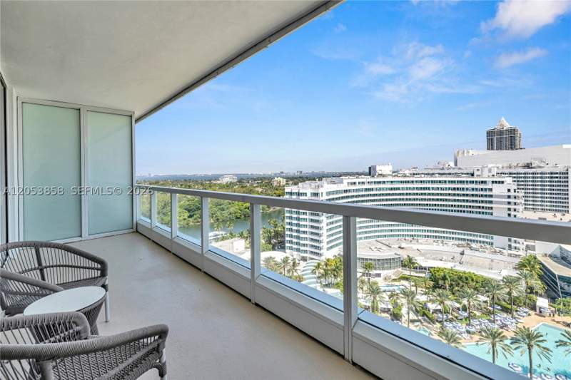 1 bedroom Condominium at 4391 Collins Ave 1707, Fontainebleau III Ocean C, Miami Beach — photo 3