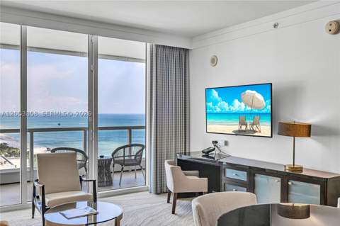 4391 Collins Ave 1707, Miami Beach FL - photo 7 of 31