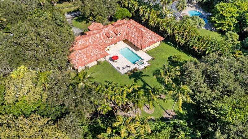 5 bedroom SingleFamilyResidence at 6500 SW 127th Street, Hallmark Heights Estates, Pinecrest — photo 3