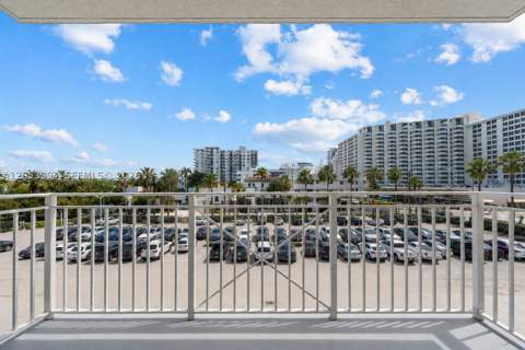 2642 Collins Ave 303, Miami Beach FL - photo 21 of 34