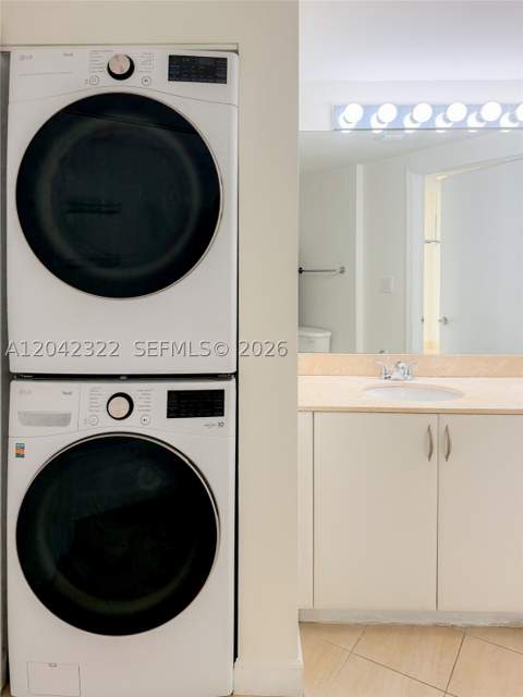 1750 N Bayshore Dr 1814, Miami FL - photo 20 of 28