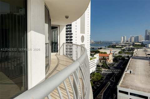 1750 N Bayshore Dr 1814, Miami FL - photo 9 of 28
