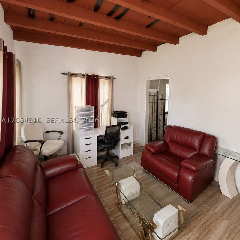 2 bedroom SingleFamilyResidence at 10351 SW 183rd St, Rosehaven, Miami — photo 2