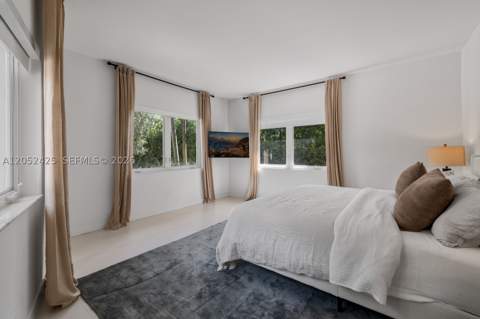 1300 S Venetian Way, Miami FL - photo 20 of 24
