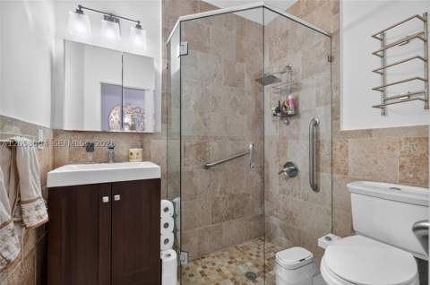 2543 SW 15th St, Miami FL - photo 21 of 36
