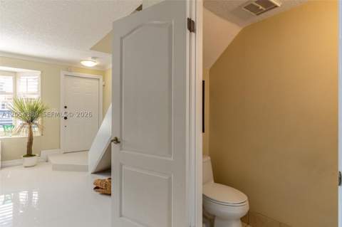 10122 SW 77th Ct, Miami FL - photo 10 of 43