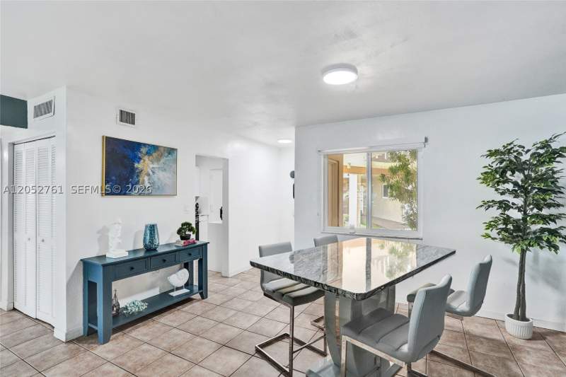 2 bedroom Condominium at 7430 Miami Lakes Dr E107, Villas Of Miami Lakes Con, Miami Lakes — photo 4