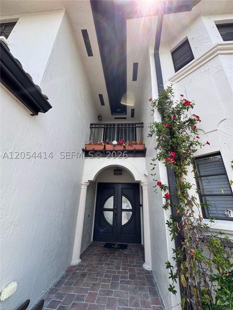 3 bedroom SingleFamilyResidence at 16401 SW 141st Ave, Laguna Ponds Sec 2, Miami — photo 4