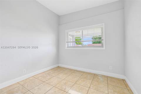 18100 NW 7th Pl, Miami Gardens FL - photo 15 of 48