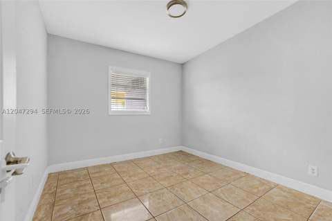 18100 NW 7th Pl, Miami Gardens FL - photo 17 of 48