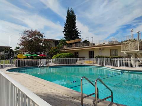 17050 NE 14th Ave 110, Miami FL - photo 15 of 20